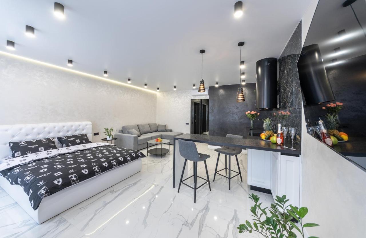 Лучшие Апартаменты На 2 Этаже В Жк Seven Kiev Bagian luar foto