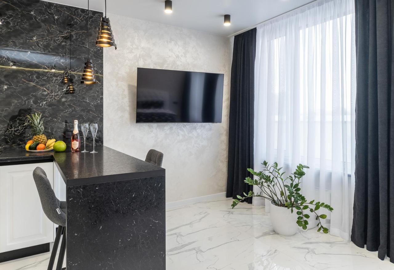 Лучшие Апартаменты На 2 Этаже В Жк Seven Kiev Bagian luar foto